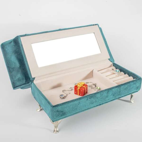 Elegant Pink Chaise Sofa Jewellery Box for Organized Storage